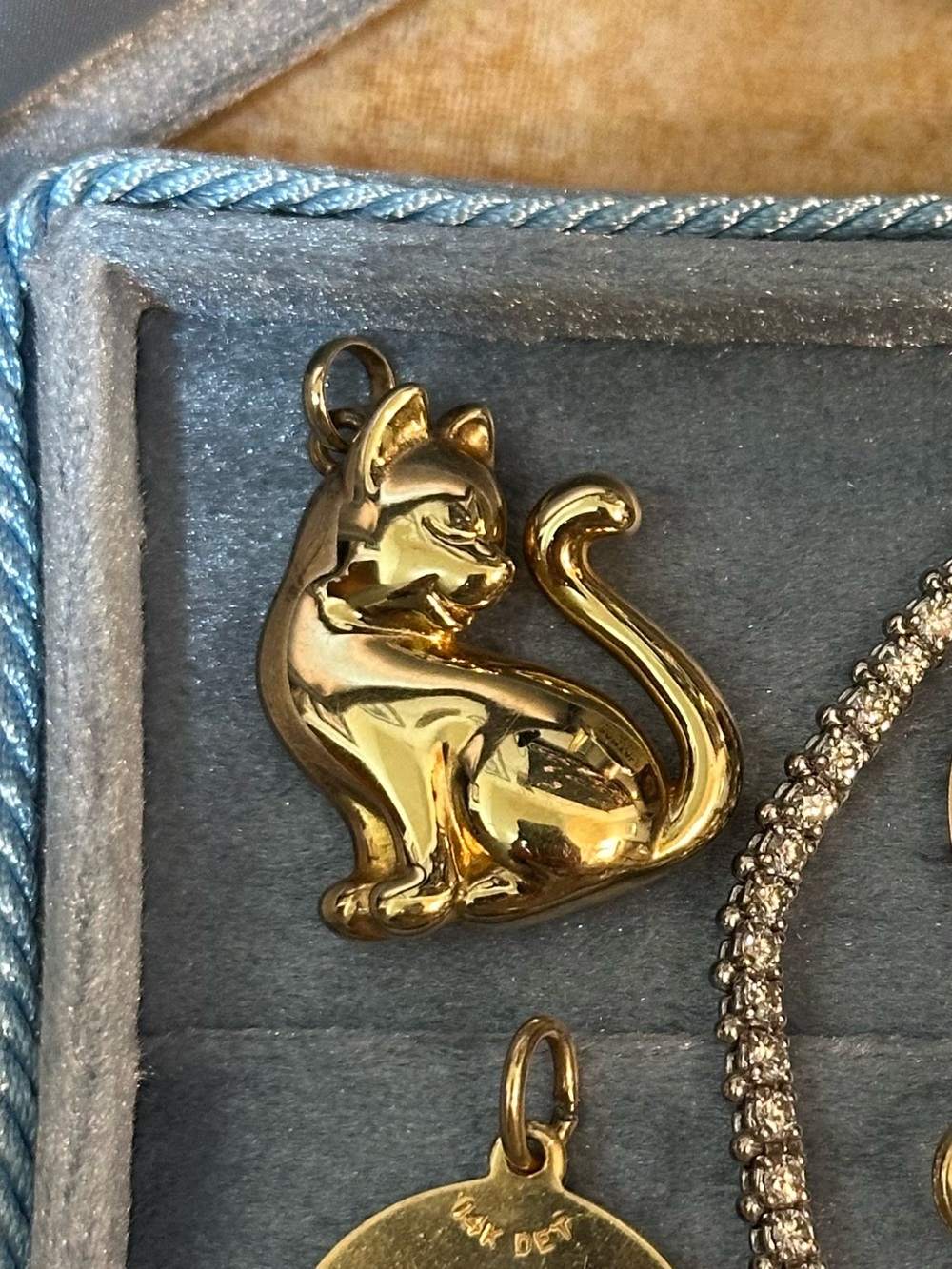 14k Gold Cat 1.25” Charm Pendant 3 Grams 585 - Picture 5 of 11